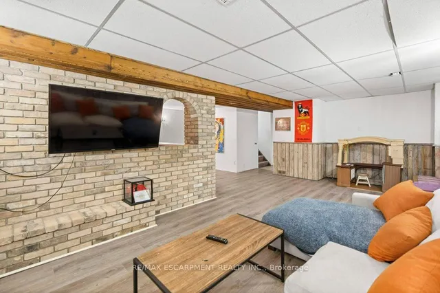 Additional image 27 of 630 Westview Ave