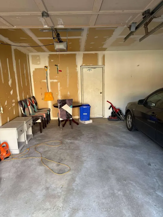 Additional image 21 of 2055 Walker's Line Unit 240