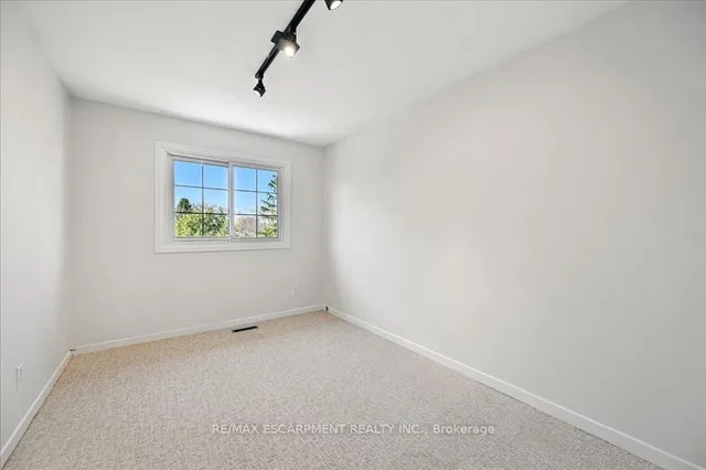 Additional image 22 of 3031 GLENCREST Rd Unit 54