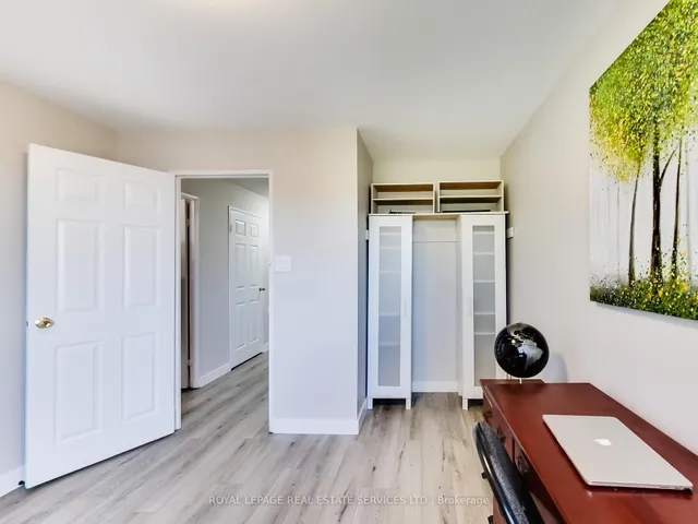 Additional image 40 of 1008 Falgarwood Dr Unit 5