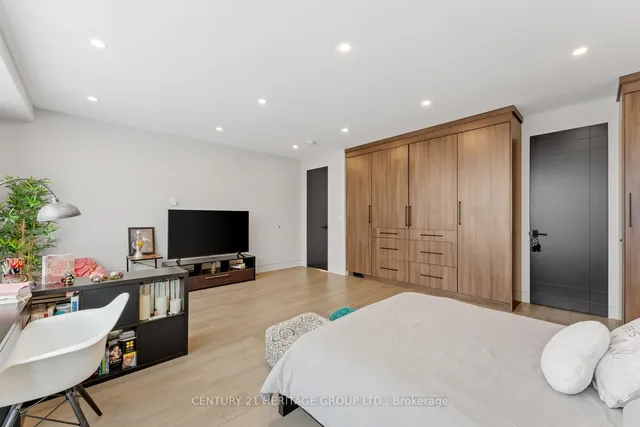 Additional image 21 of 29 Peru Rd