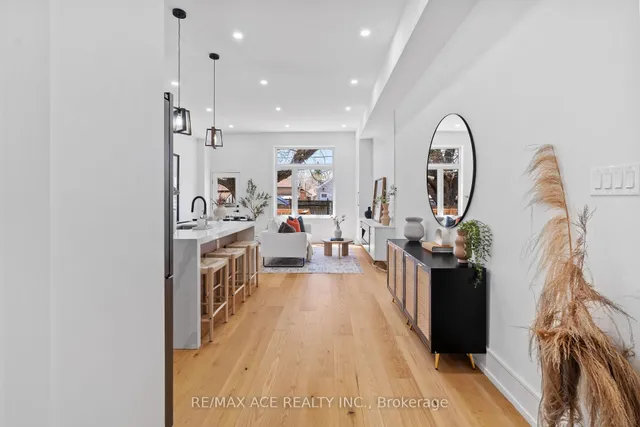 Additional image 8 of 28 August Ave