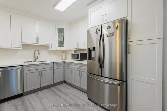 Additional image 32 of 714 The West Mall N/A Unit 1201