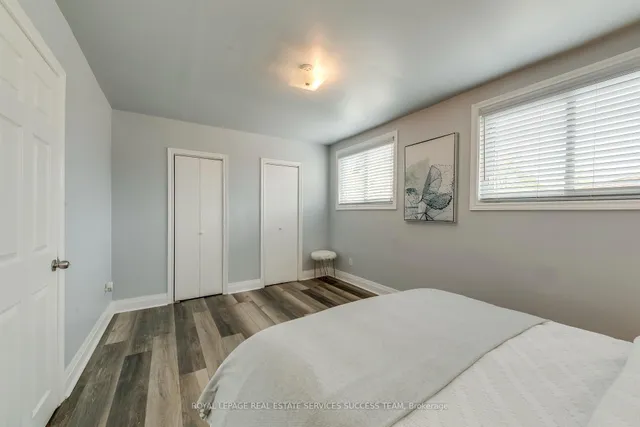 Additional image 32 of 706 West 5th St