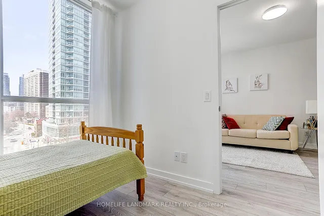 Additional image 33 of 159 Wellesley St Unit 401