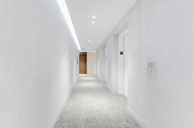 Additional image 6 of 185 Roehampton Ave Unit 3205