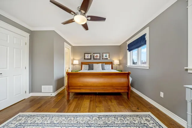 Additional image 29 of 738 Robertson Cres