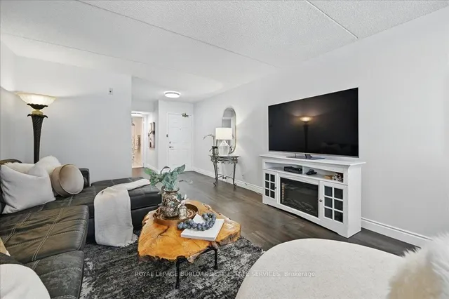 Additional image 7 of 1421 Walker's Line Unit 211