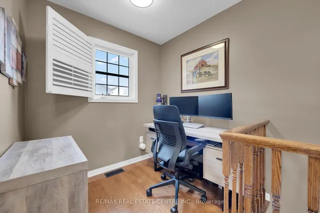 Additional image 24 of 3266 MCCURDY Crt