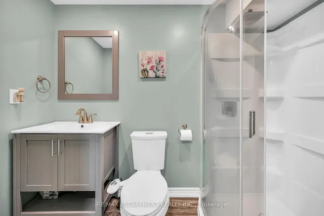 Additional image 39 of 8 Charleswood Cres