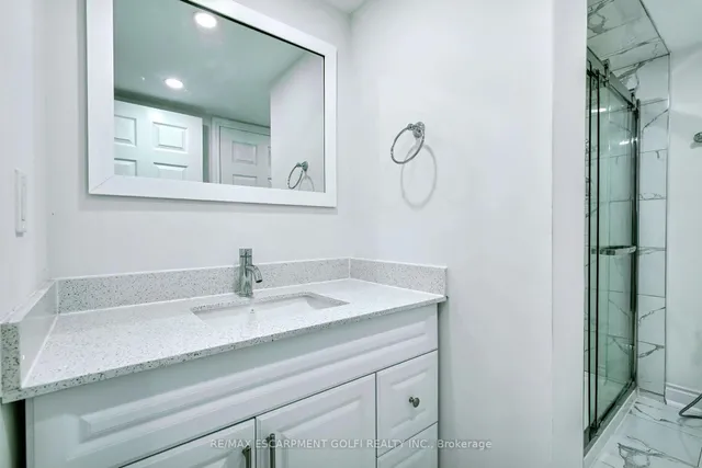 Additional image 28 of 4043 Gunby Cres