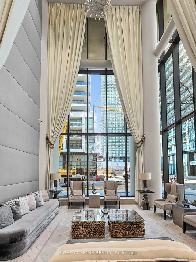 Additional image 4 of 59 Annie Craig Dr Unit 715