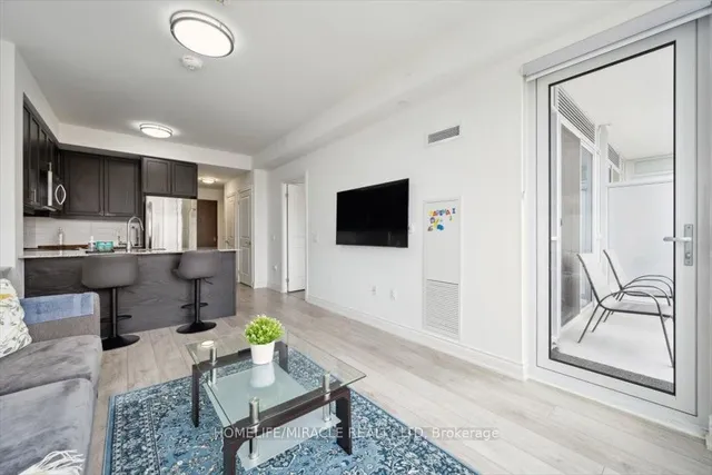 Additional image 11 of 1050 Main St Unit 819