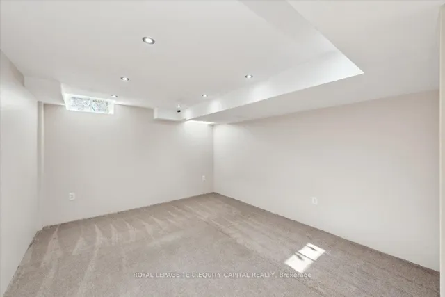 Additional image 34 of 116 Newport Cres
