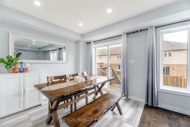 Additional image 14 of 37 Charleswood Cres