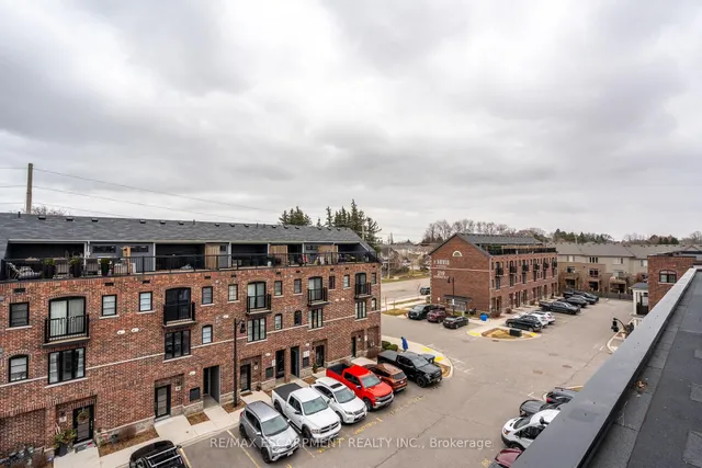 Additional image 47 of 219 Dundas St Unit 45