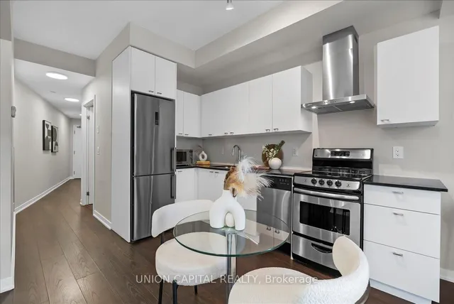 Additional image 5 of 51 East Liberty St Unit 1017