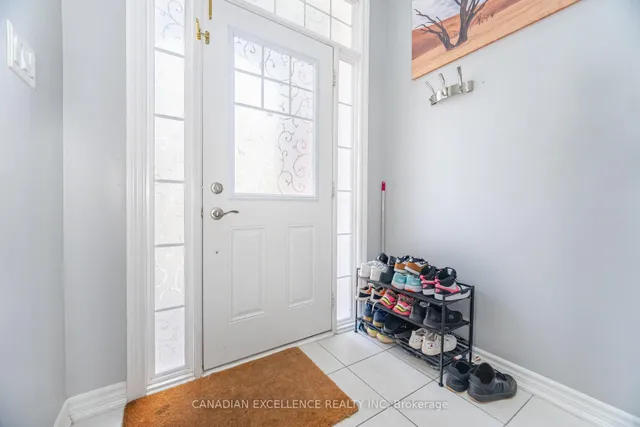 Additional image 3 of 9 MAGDALENE Cres