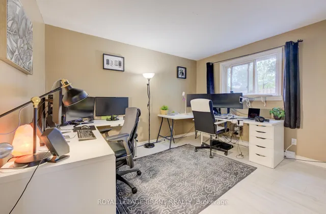 Additional image 11 of 192 Silver Aspen Cres