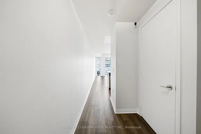 Additional image 7 of 25 Cole St Unit 621