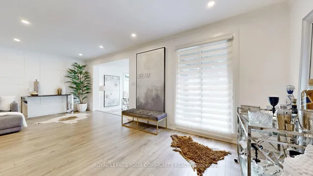 Additional image 17 of 33 Cloebury Crt