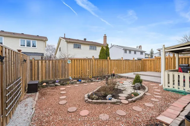 Additional image 34 of 98 Mikado Cres