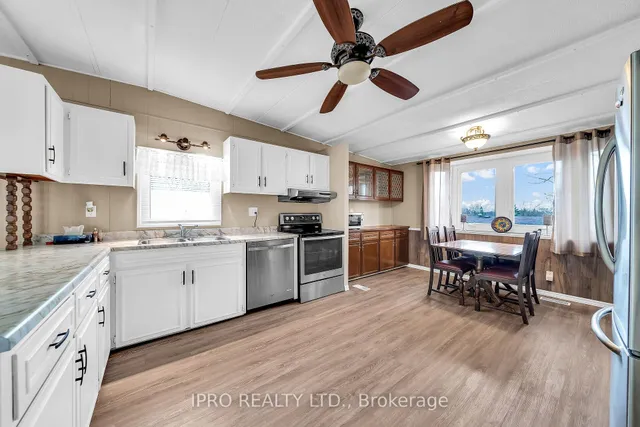 Additional image 5 of 137 Maple Cres