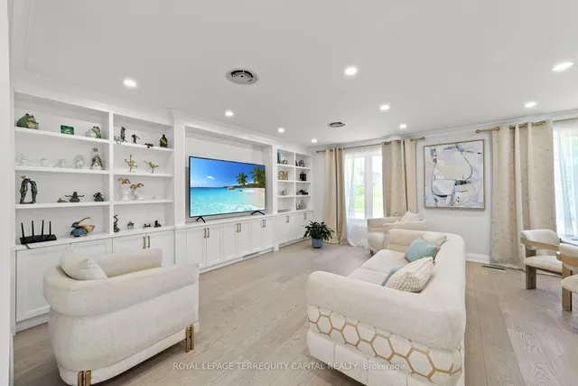 Additional image 13 of 730 Hyde Rd