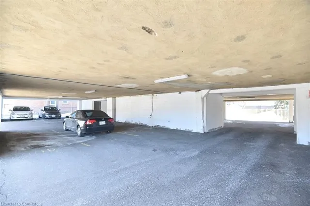 Additional image 35 of 893 Concession St Unit 303