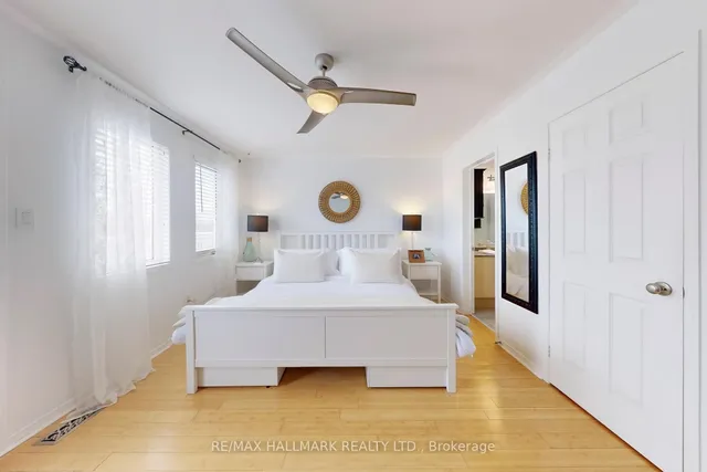 Additional image 33 of 99 Crossovers St