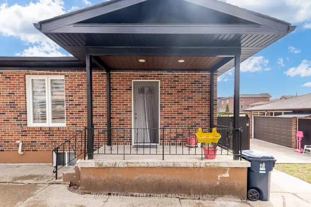 Additional image 30 of 532 Silverthorn Ave