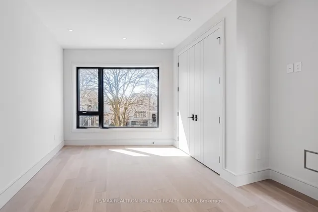 Additional image 33 of 19 Ridley Blvd