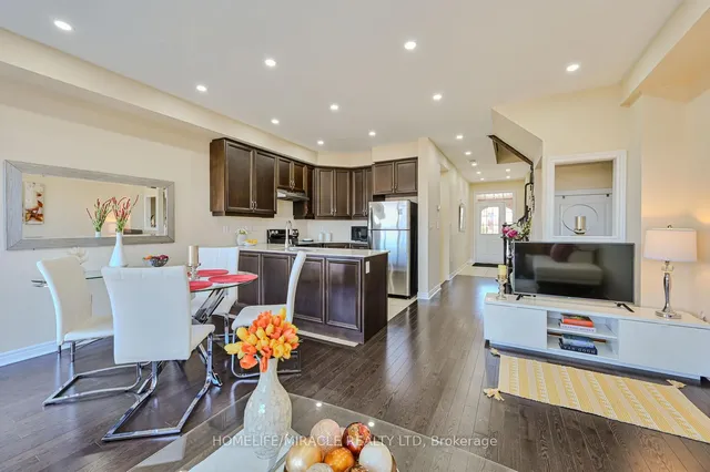 Additional image 19 of 26 Hogan Manor Dr