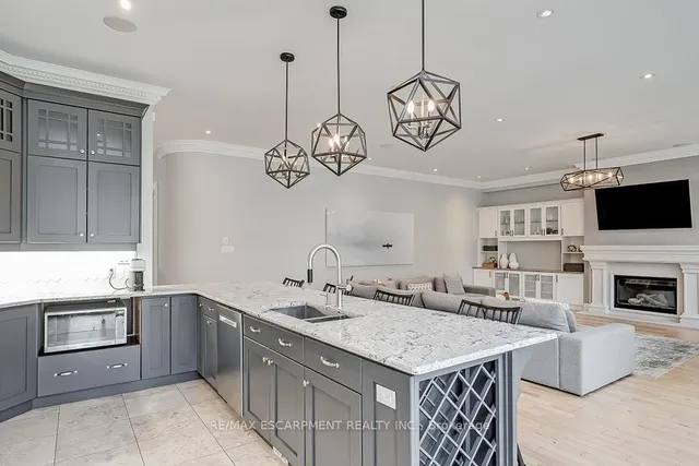 Additional image 15 of 246 Pomona Ave