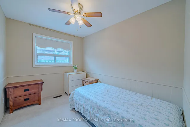 Additional image 19 of 184 Oakmeadow Blvd