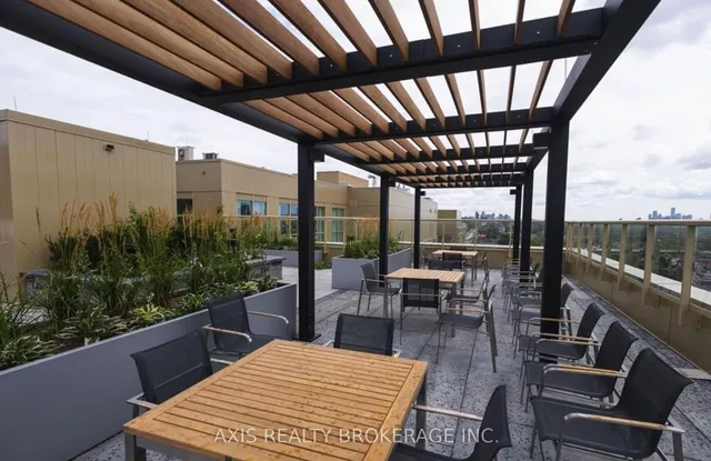 Additional image 18 of 1787 St Clair Ave Unit 812