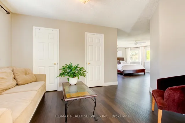 Additional image 21 of 25 Brookbank Crt