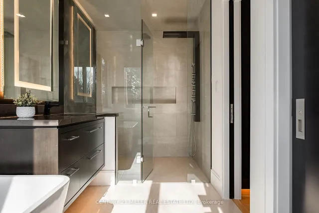 Additional image 37 of 2488 Lakeshore Rd