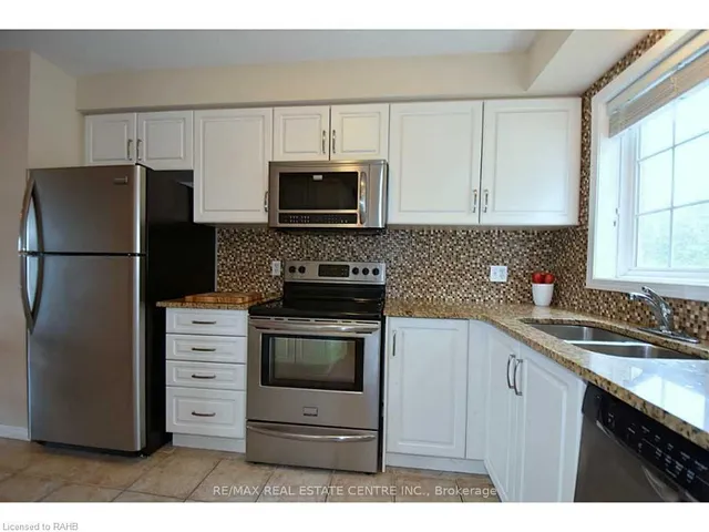 Additional image 3 of 1328 Upper Sherman Ave Unit 18