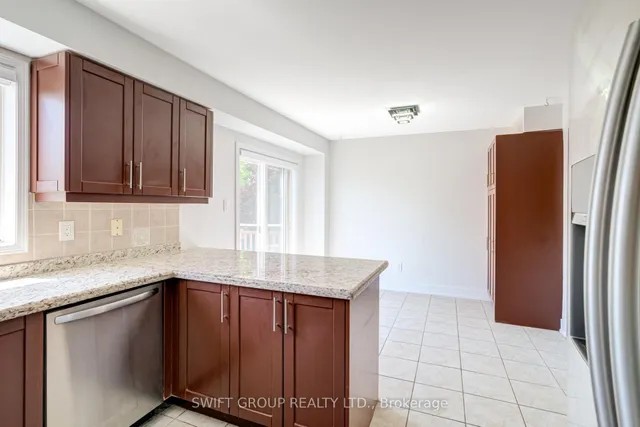 Additional image 18 of 2569 Gill Cres