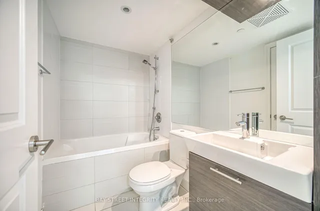Additional image 19 of 386 Yonge St Unit 3414