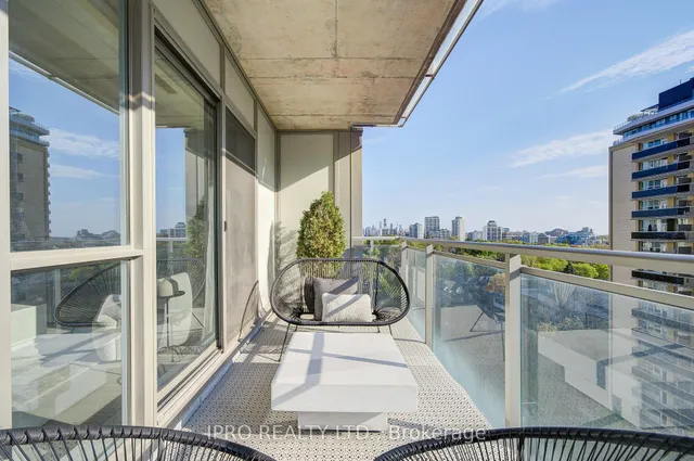 Additional image 34 of 83 Redpath Ave Unit 1009