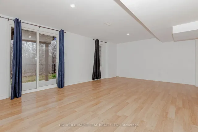 Additional image 6 of 72 Dunvegan Cres