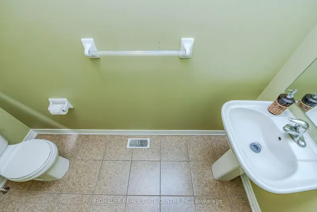 Additional image 17 of 7 Baddow Rd