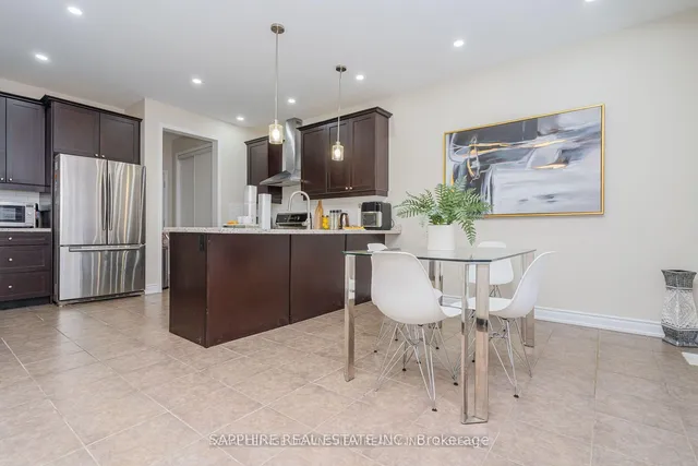 Additional image 8 of 550 Lear Gate