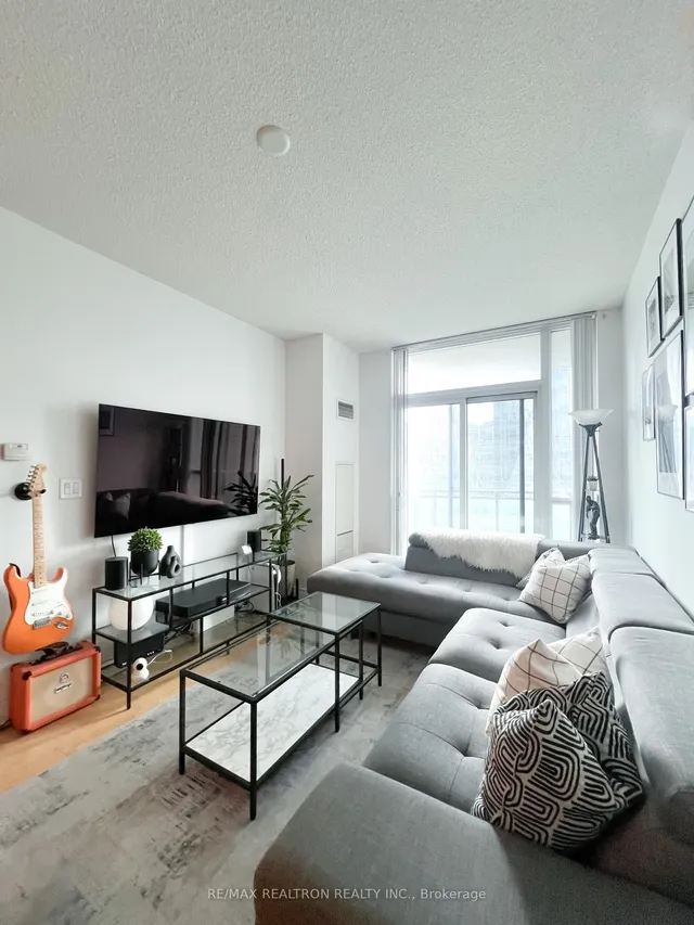 Additional image 11 of 18 Harbour St Unit 2104