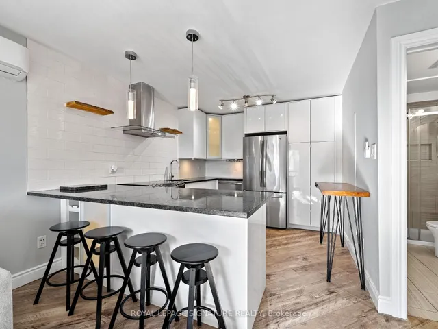 Additional image 16 of 28 Victoria Ave Unit 312