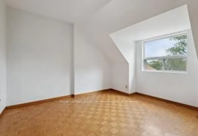 Additional image 33 of 38 Fernbank Ave