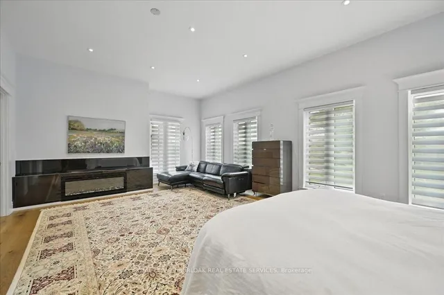 Additional image 30 of 9256 First Line