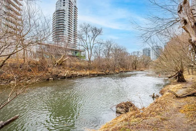 Additional image 35 of 2212 Lake Shore Blvd Unit Th04